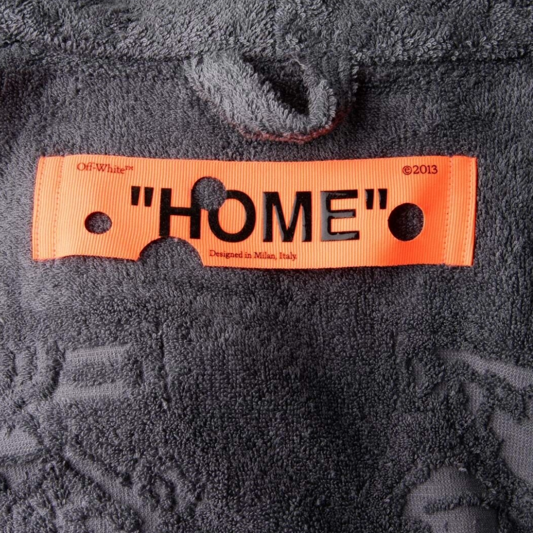 Copy of RRP £240 Brand New OFF-WHITE HOME Bath Robe - Arrow Logo Size S - M. Made In Italy