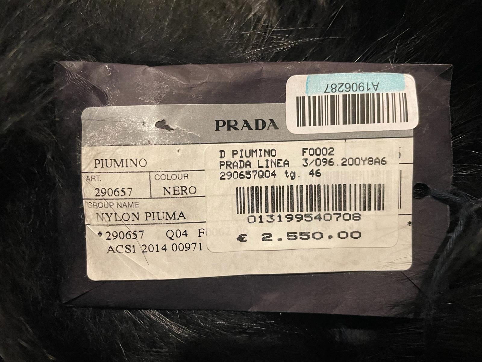 RRP £ 2220 Brand New With Tags PRADA Piumino Womens Black Down Jacket XL - Silk Blend Lined - Fox Fur Collar